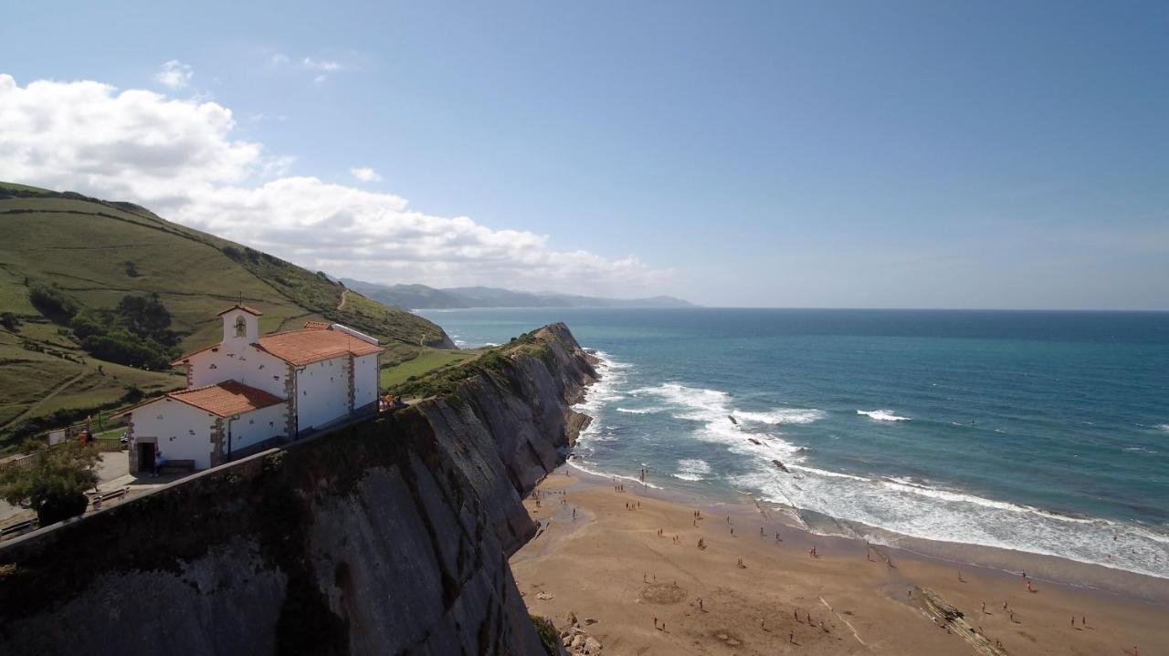 Hotel Kampaoh Zumaia Exterior foto
